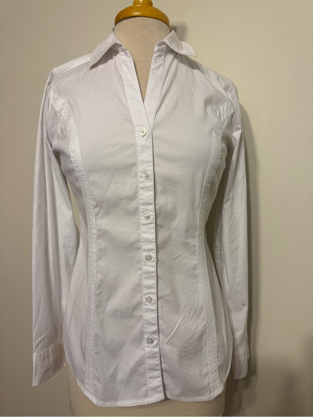 Express The Essential Shirt in Off-White/Cream